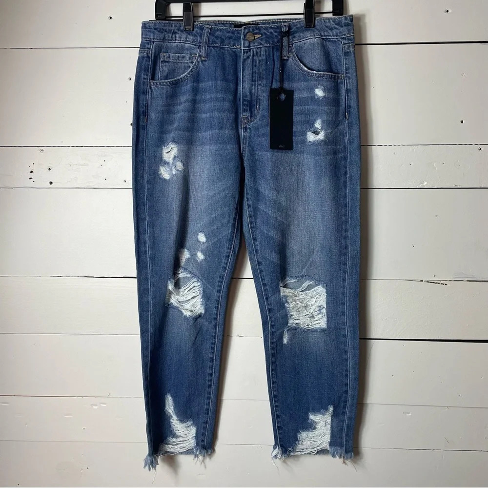 NWT Vervet Distressed Cropped Boyfriend Jeans Size 28